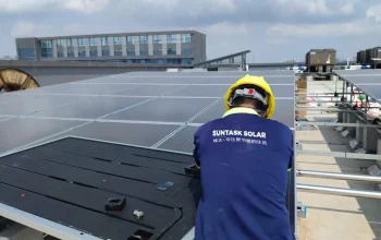Solar energy worker